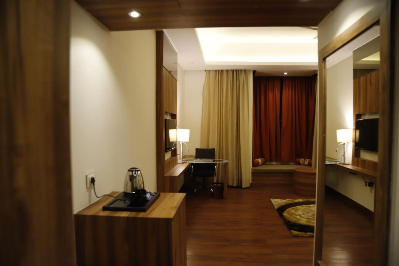 Hotel Lotus Ananta Elite Kota Kota  Exterior foto